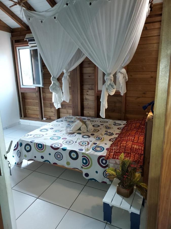 Appartement Kaz A Fruit A Pain à Sainte-Anne  Extérieur photo